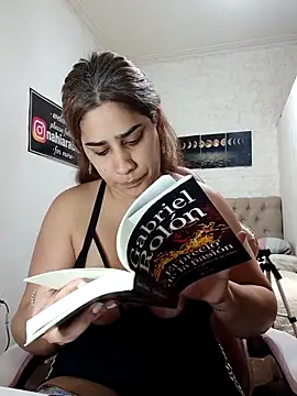 nahiarabiel33 online show from 27, 3, 2026