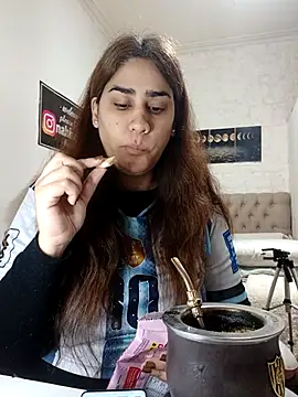 nahiarabiel33 online show from 4, 7, 2026