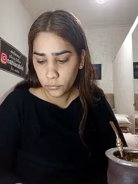 nahiarabiel33 online show from 1, 6, 2026