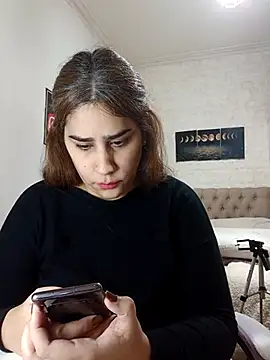 nahiarabiel33 online show from 3, 7, 2026
