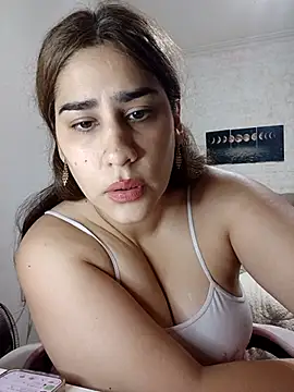 nahiarabiel33 online show from 16, 4, 2026