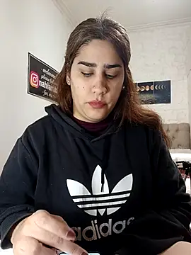 nahiarabiel33 online show from 24, 6, 2026