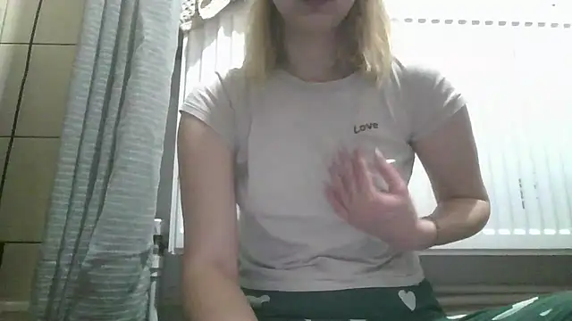 dirty sasha00 online show from 22, 4, 2026