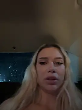 GirlsMia  online show from 6, 11, 2025