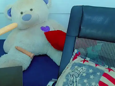 NharaBigCock online show from 18, 3, 2026