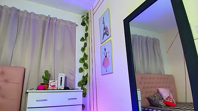 Snapshot of Lulu_swarts chatting on 19, 5, 2026 Lulu swarts online show from 19, 5, 2026