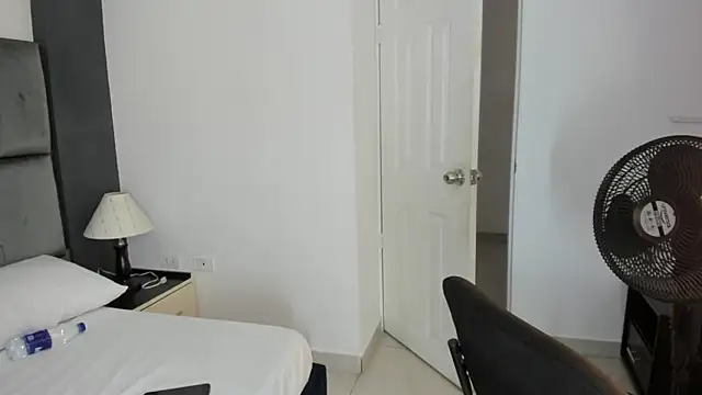 CatleyaSmith online show from 14, 12, 2025