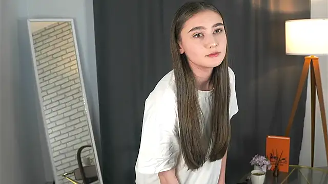 Snapshot of AriannaSemke chatting on 6, 11, 2025 AriannaSemke online show from 6, 11, 2025