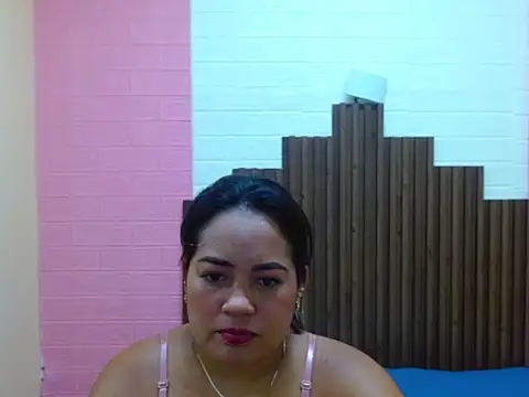 Bella Summers  online show from 11, 11, 2025