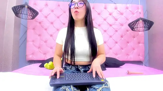 Mia Horney online show from 14, 1, 2026