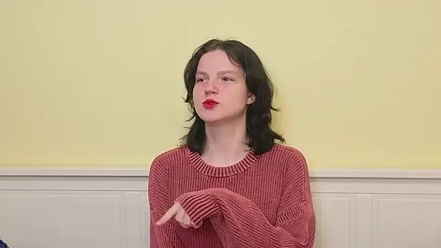 LatinaHuguenin online show from 9, 1, 2026