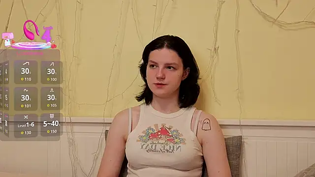 LatinaHuguenin online show from 2, 12, 2025