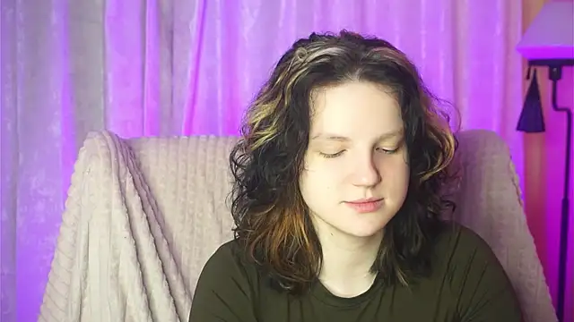 LatinaHuguenin online show from 13, 3, 2026