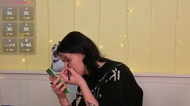 LatinaHuguenin online show from 13, 1, 2026