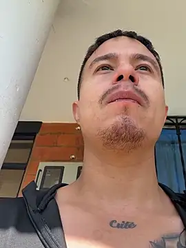 Snapshot of RaySullivan chatting on 7, 11, 2025 RaySullivan online show from 7, 11, 2025