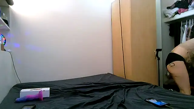 Empress Lilith online show from 12, 2, 2026