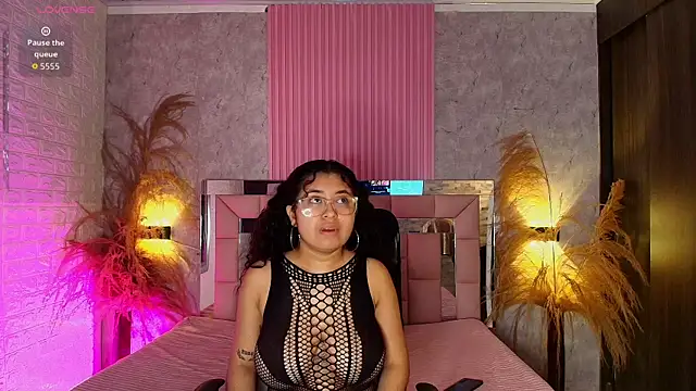 Snapshot of griselle_rousse chatting on 13, 6, 2026 griselle rousse online show from 13, 6, 2026