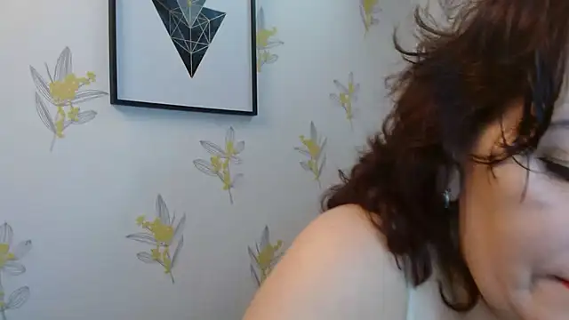 Snapshot of Rosalie_Durand chatting on 4, 5, 2026 Rosalie Durand online show from 4, 5, 2026