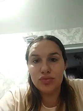 Laryssa2005 online show from 5, 11, 2025