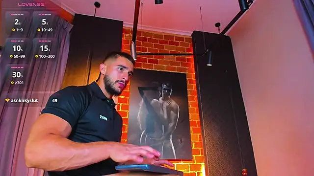 Scottfishcer1 online show from 19, 12, 2025