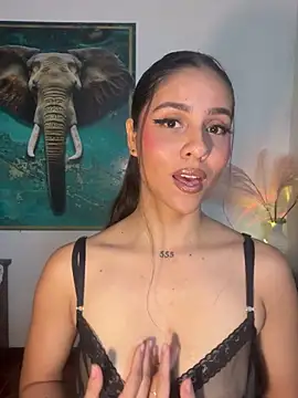 Snapshot of alisaa_jhons1 chatting on 9, 5, 2026 alisaa jhons1 online show from 9, 5, 2026