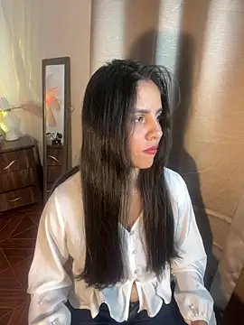 alisaa jhons1 online show from 22, 4, 2026