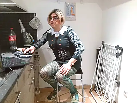 AgnesCross39 online show from 26, 11, 2025