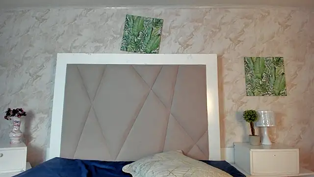Snapshot of Madhison_5 chatting on 12, 1, 2026 Madhison 5 online show from 12, 1, 2026
