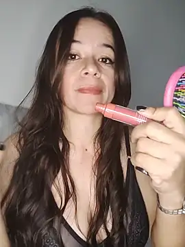 danielamonet online show from 8, 5, 2026