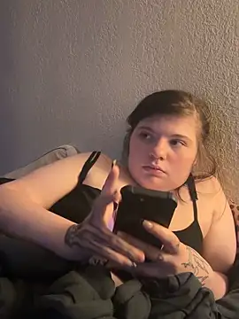 juicygoth202 online show from 26, 3, 2026