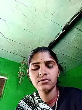 Snapshot of Hot_neasi chatting on 8, 11, 2025 Hot neasi online show from 8, 11, 2025