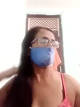 sanjana077 online show from 5, 12, 2025