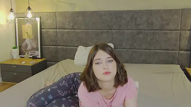 Ruby de Cherry online show from 14, 11, 2025