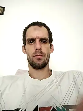 Snapshot of Plejer999 chatting on 8, 11, 2025 Plejer999 online show from 8, 11, 2025