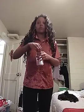 Snapshot of SITHANDRAH chatting on 10, 11, 2025 SITHANDRAH online show from 10, 11, 2025