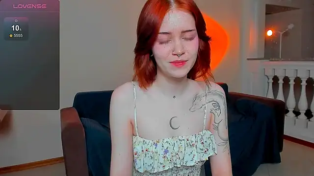 Snapshot of alice_with_freckles chatting on 16, 5, 2026 alice with freckles online show from 16, 5, 2026