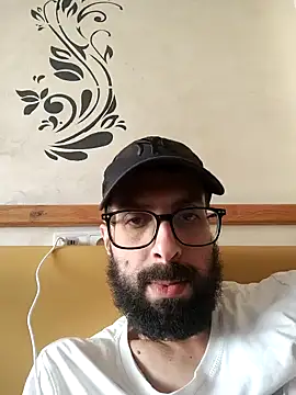 Snapshot of Badikarde chatting on 5, 11, 2025 Badikarde online show from 5, 11, 2025