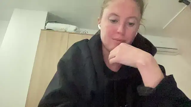 Snapshot of Ameli8 chatting on 21, 11, 2025 Ameli8 online show from 21, 11, 2025