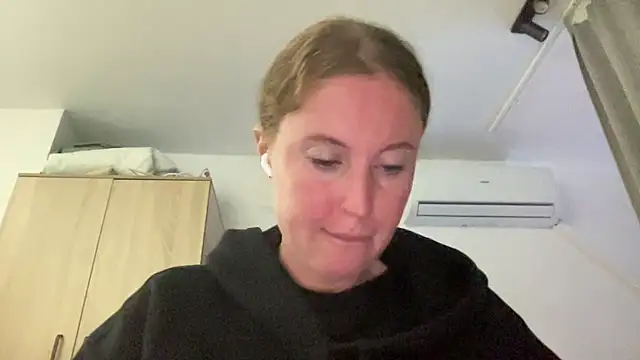 Snapshot of Ameli8 chatting on 28, 11, 2025 Ameli8 online show from 28, 11, 2025