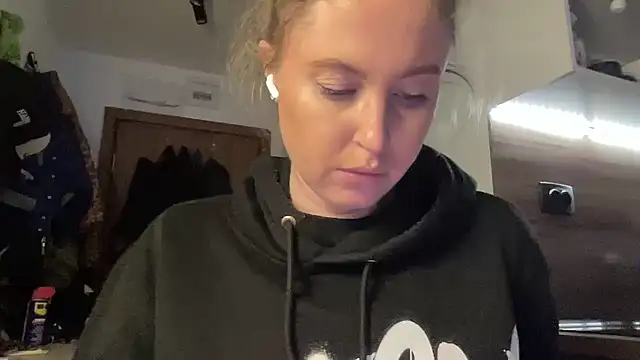 Snapshot of Ameli8 chatting on 14, 2, 2026 Ameli8 online show from 14, 2, 2026