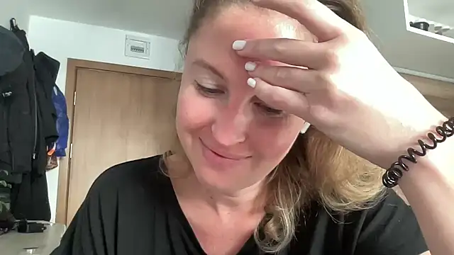 Snapshot of Ameli8 chatting on 30, 11, 2025 Ameli8 online show from 30, 11, 2025