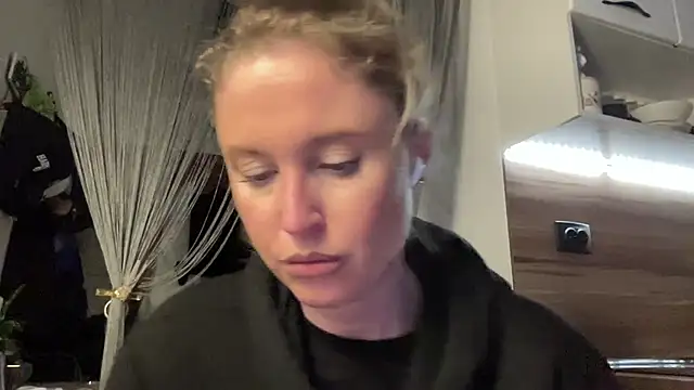 Snapshot of Ameli8 chatting on 25, 3, 2026 Ameli8 online show from 25, 3, 2026