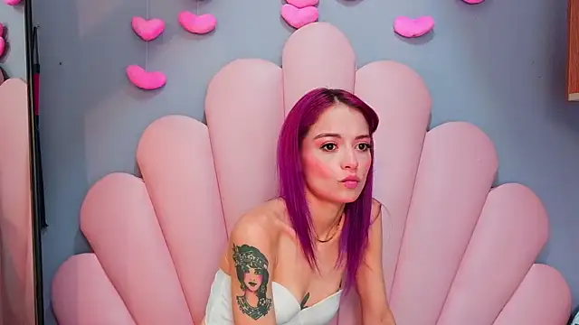luci miller online show from 16, 7, 2026