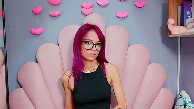 luci miller online show from 20, 6, 2026