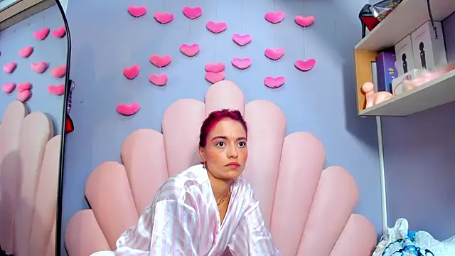 luci miller online show from 9, 4, 2026