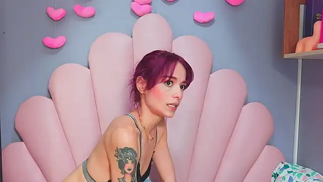 luci miller online show from 24, 7, 2026