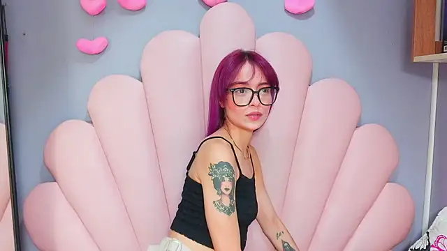 luci miller online show from 4, 7, 2026