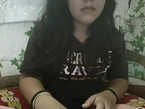 Snapshot of fluffy_raa chatting on 8, 7, 2026 fluffy raa online show from 8, 7, 2026