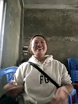 Snapshot of MINSSA502 chatting on 6, 11, 2025 MINSSA502 online show from 6, 11, 2025