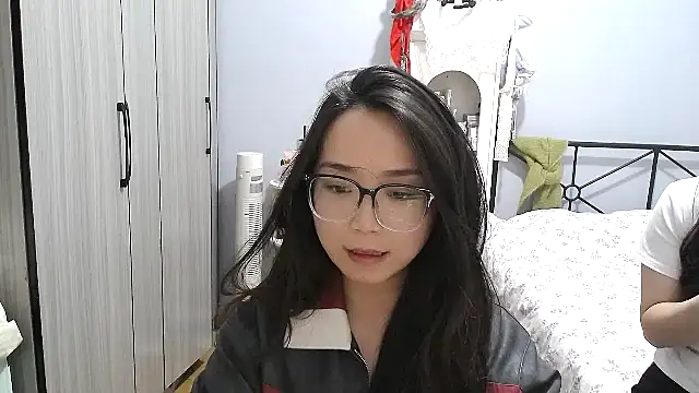 Hmm 0303 online show from 4, 4, 2026